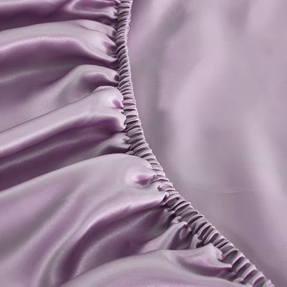 19 Momme Silk Deep Fitted Sheet - Close Up Of The Fitted Sheet - Lavender