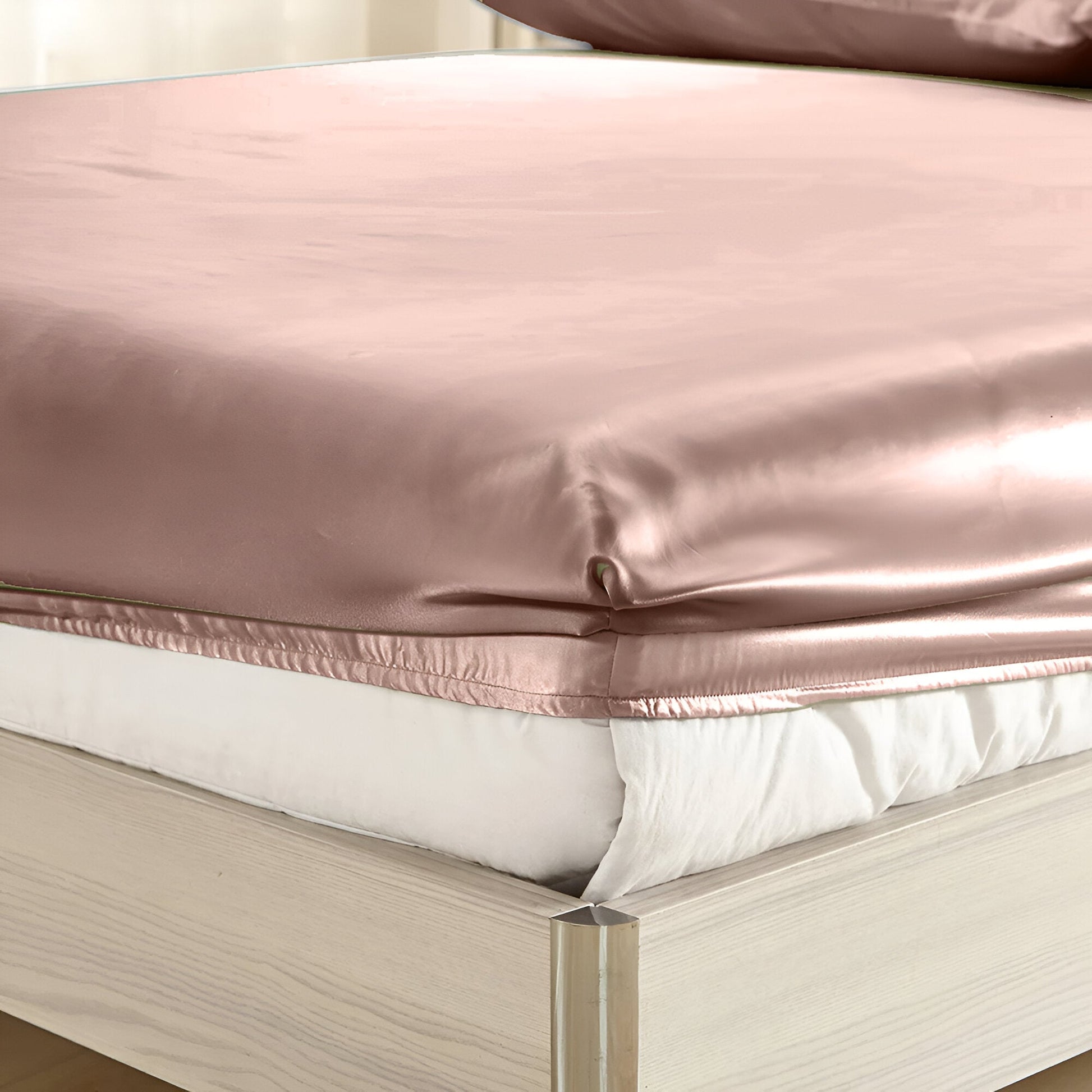 19 Momme Silk Fitted Sheet - Corner Image - Close Up - Main Product Image - Rosy Pink