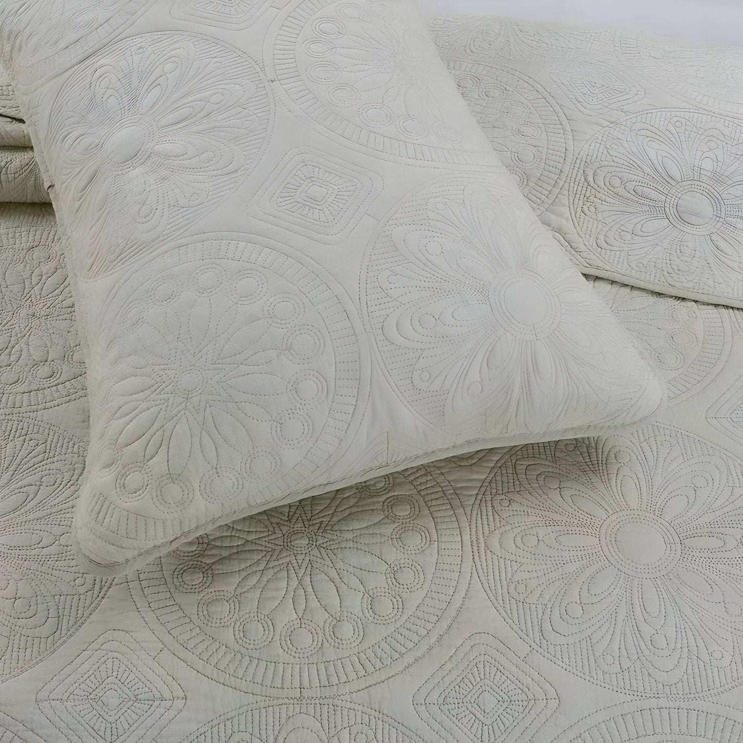 Ada Cotton Bedspread Set - Close Up - Beige