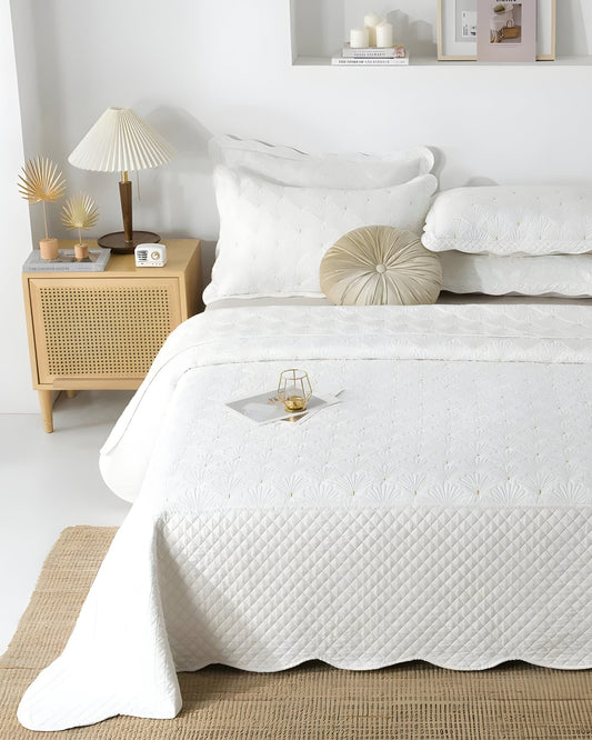 Alexa Microfiber Bedspread - Bedspread - Bellevo Design