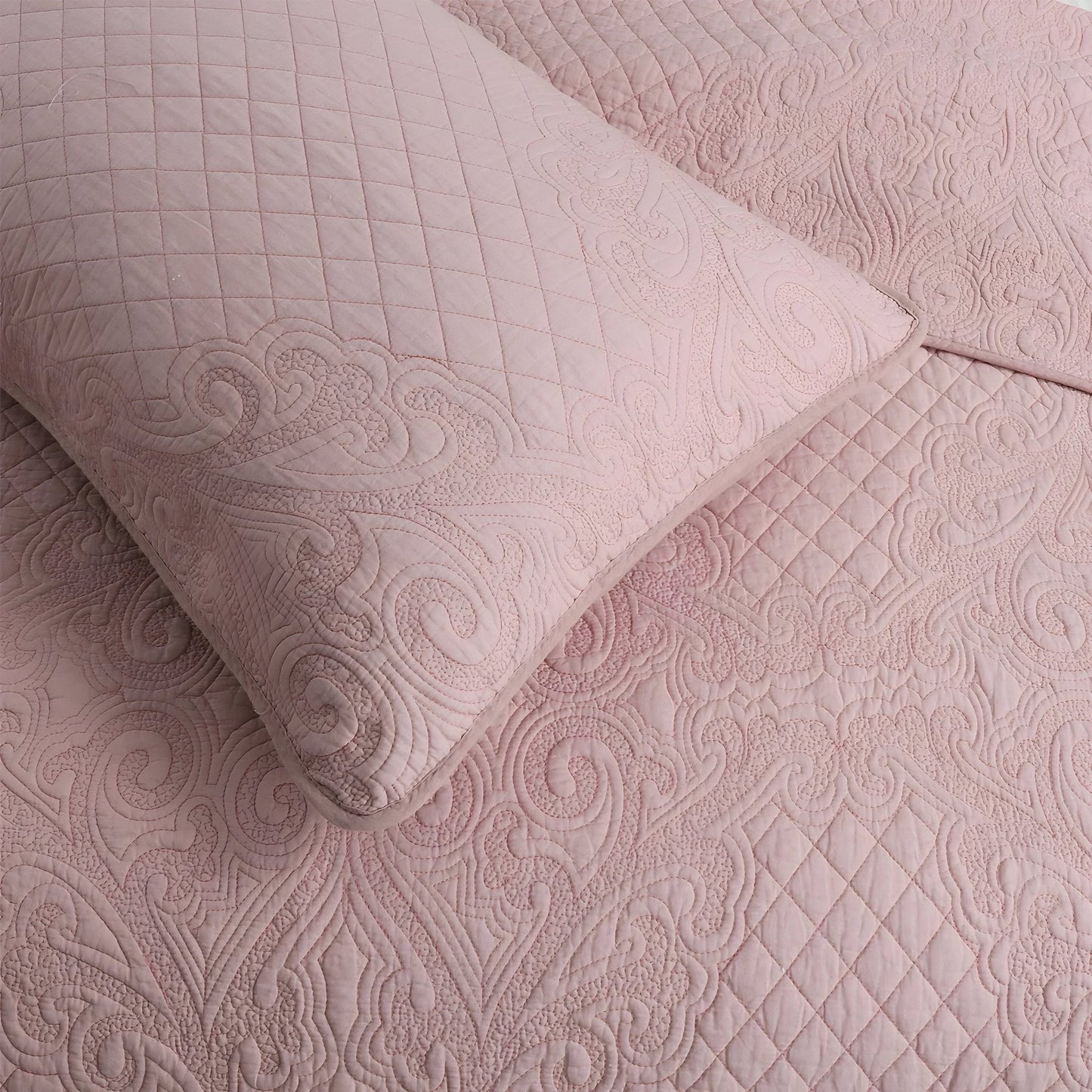 Alicia Cotton Bedspread Set - Close Up Of Detailing - Pink