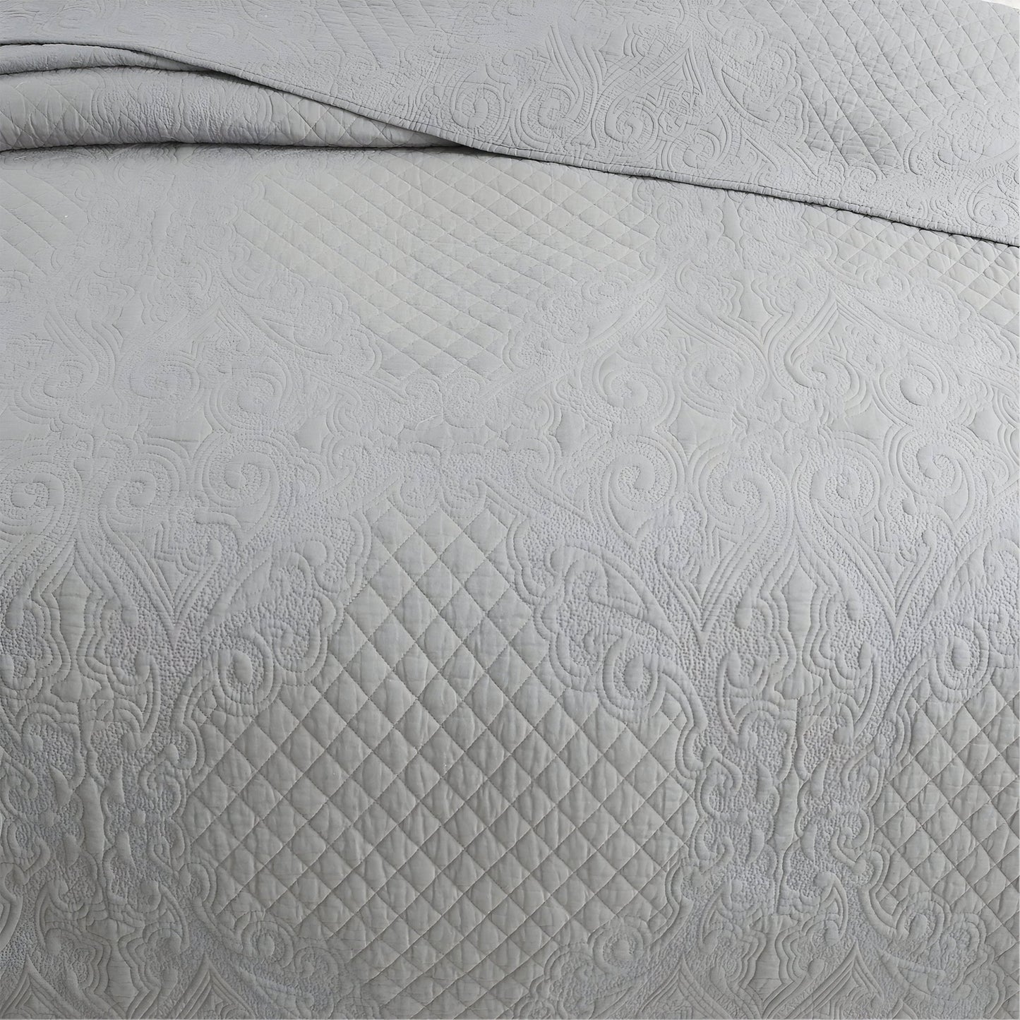 Alicia Cotton Bedspread Set - Close Up - Gray