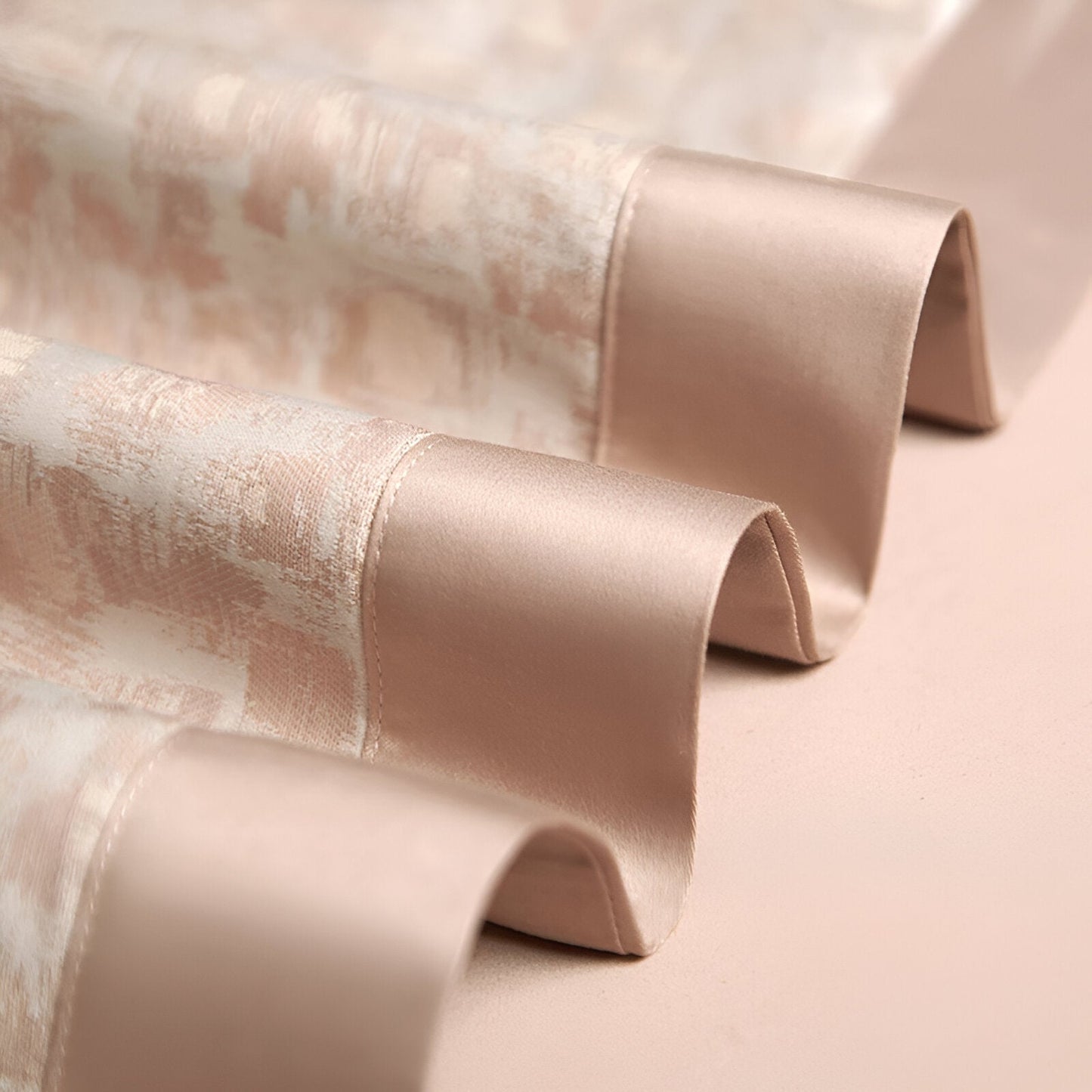 Emily Egyptian Cotton Bedding Set - Close Up On Detailing - Pink