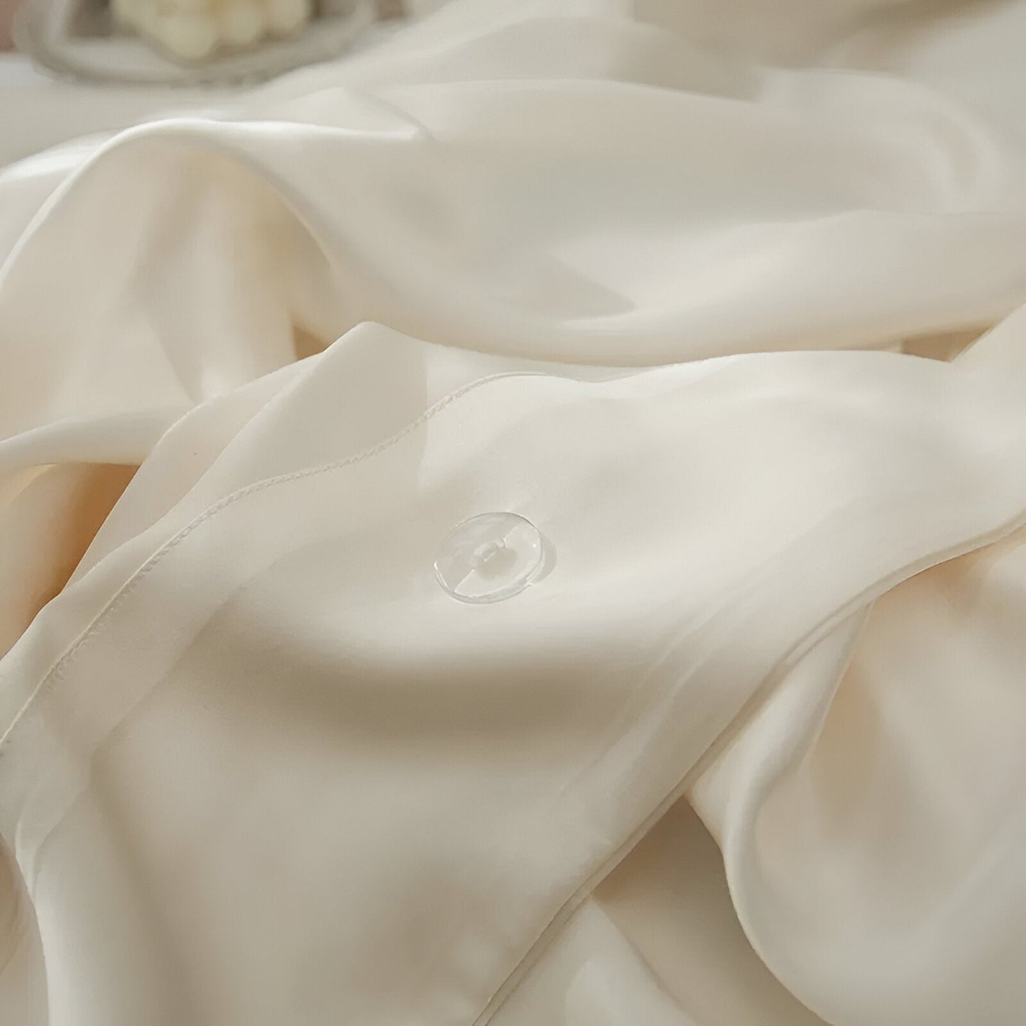 Gamila Mulberry Silk Bedding Set - Close Up On Button Closure - White