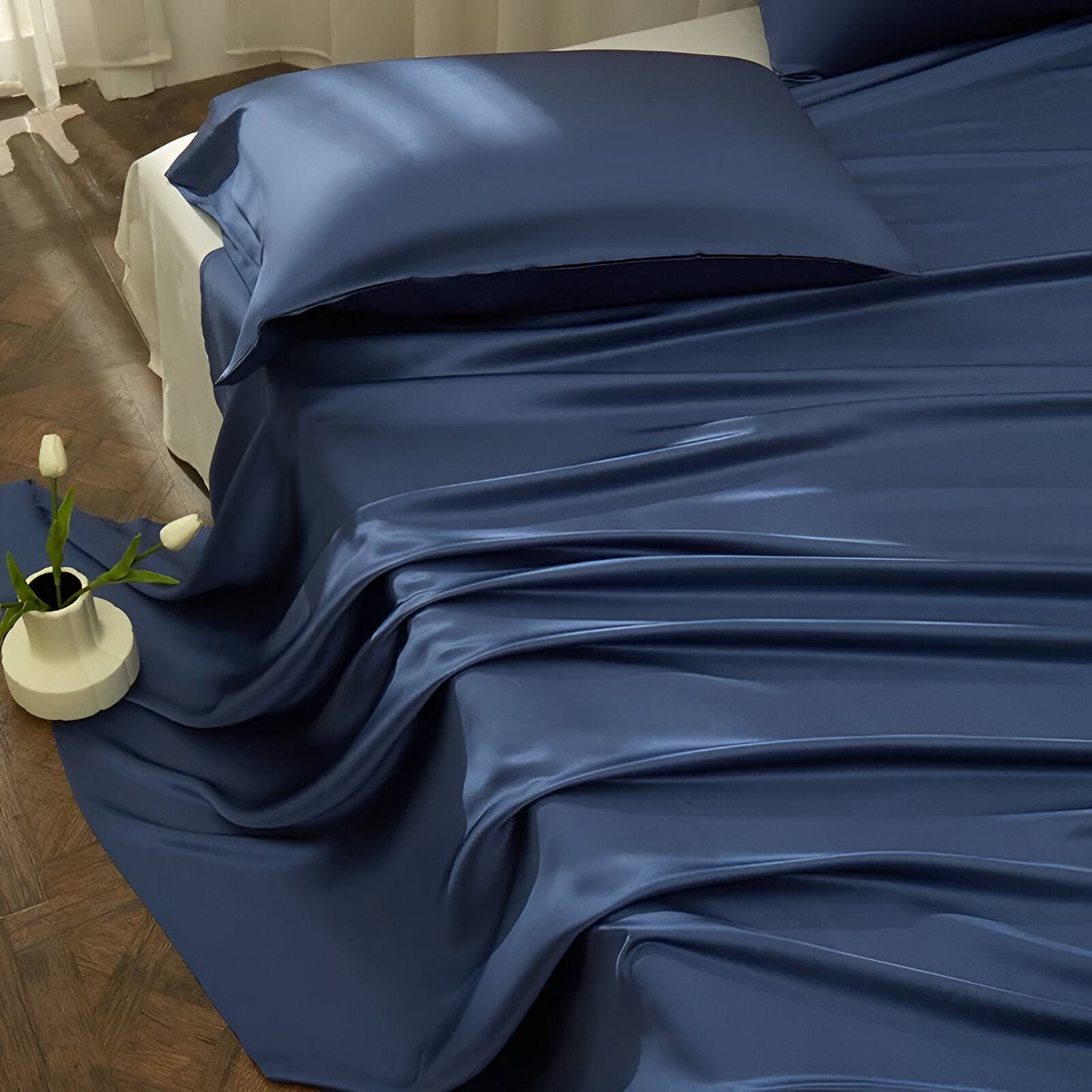 Gamila Mulberry Silk Bedding Set - Birds Eye View - Navy Blue