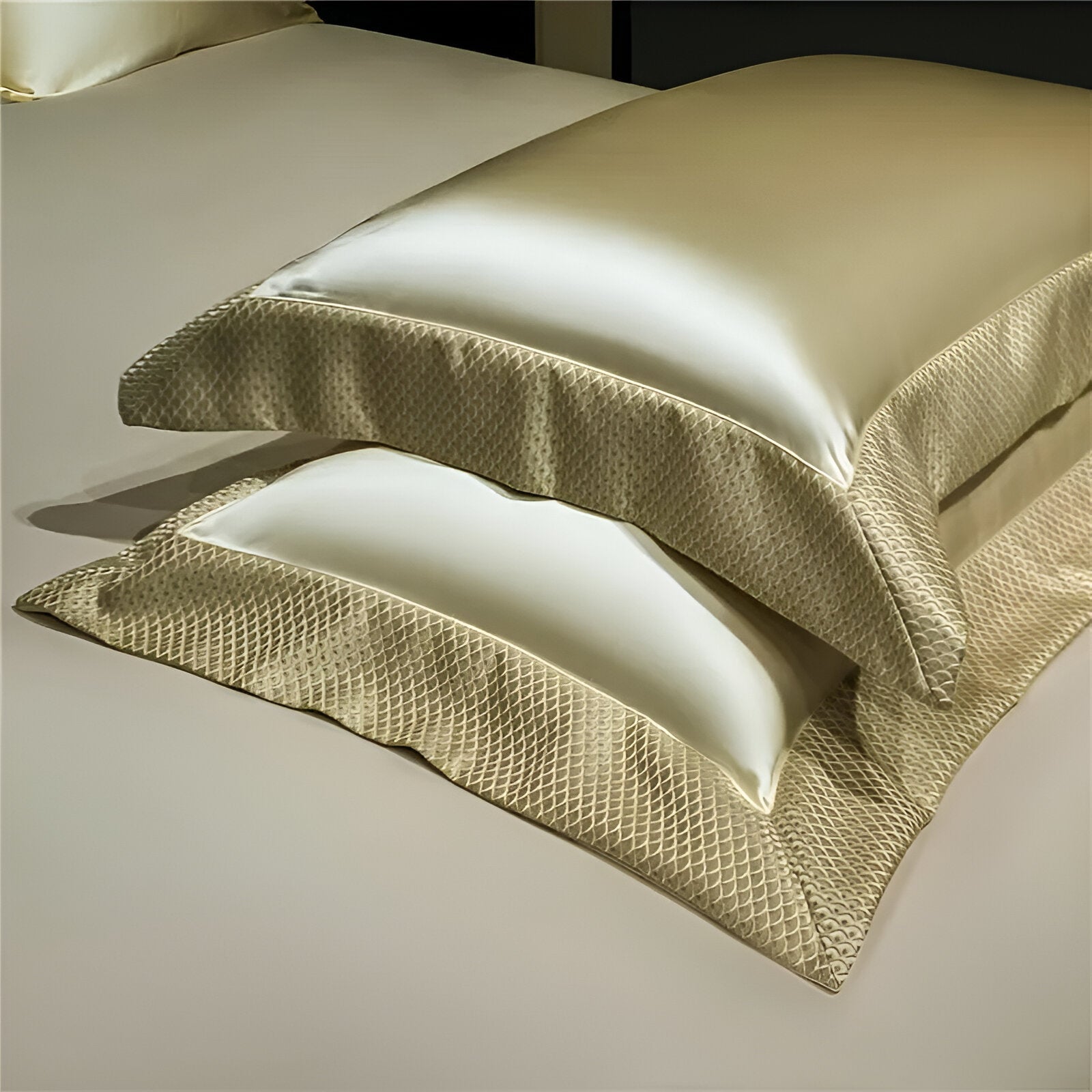 Maria Satin Cotton Bedding Set - Cotton Satin Bedding Set - Bellevo Design