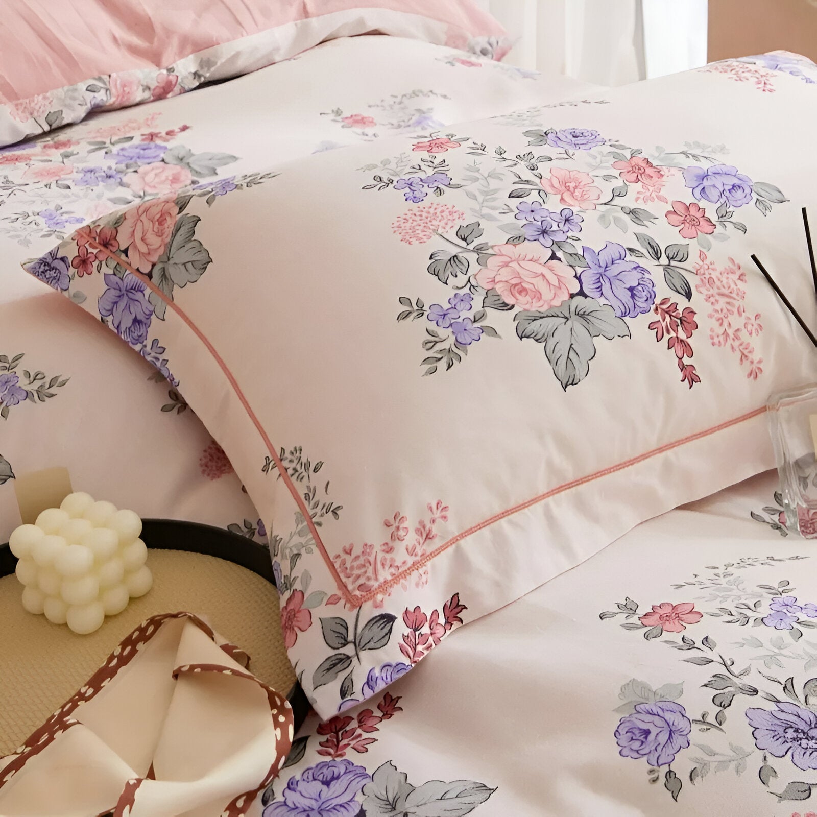 Pihla Cotton Bedding Set - Close Up Of Pillowcases - Multicolor