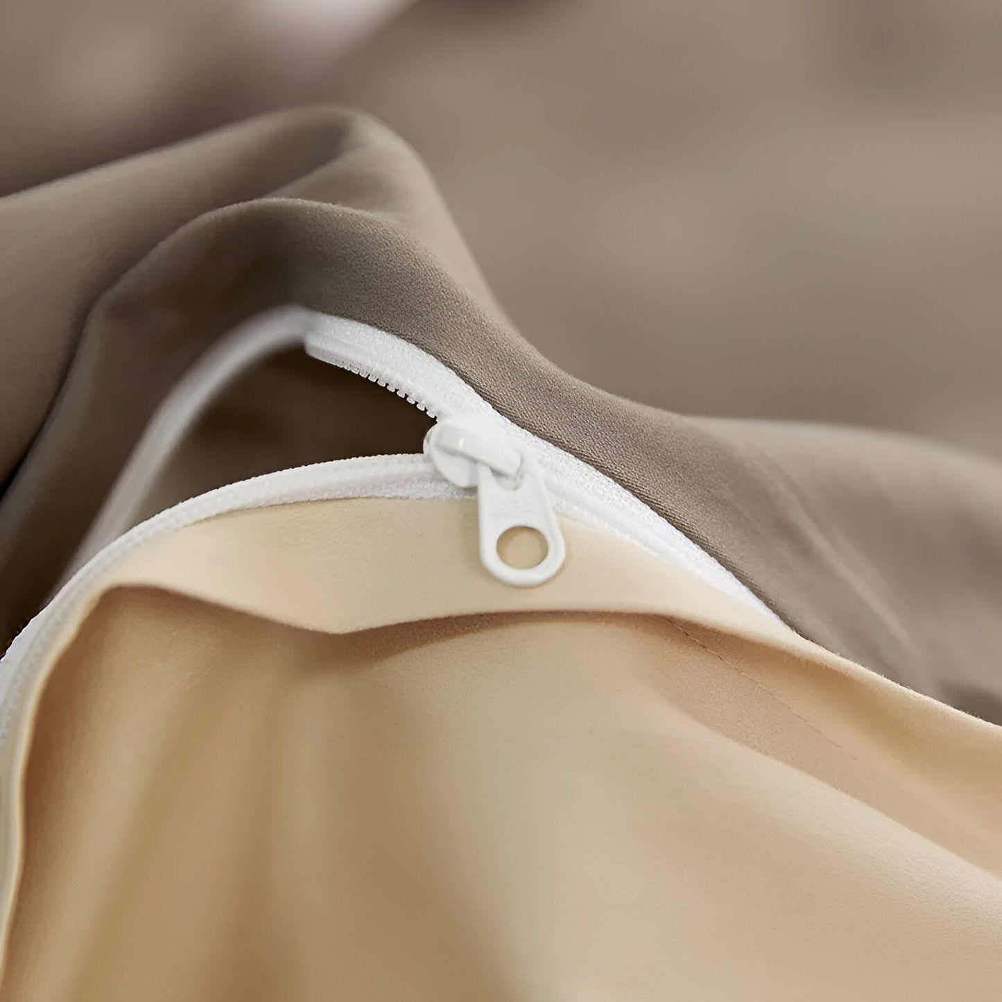 Pilvi Brushed Cotton Bedding Set - Close Up Of Zipper Closure - Taupe