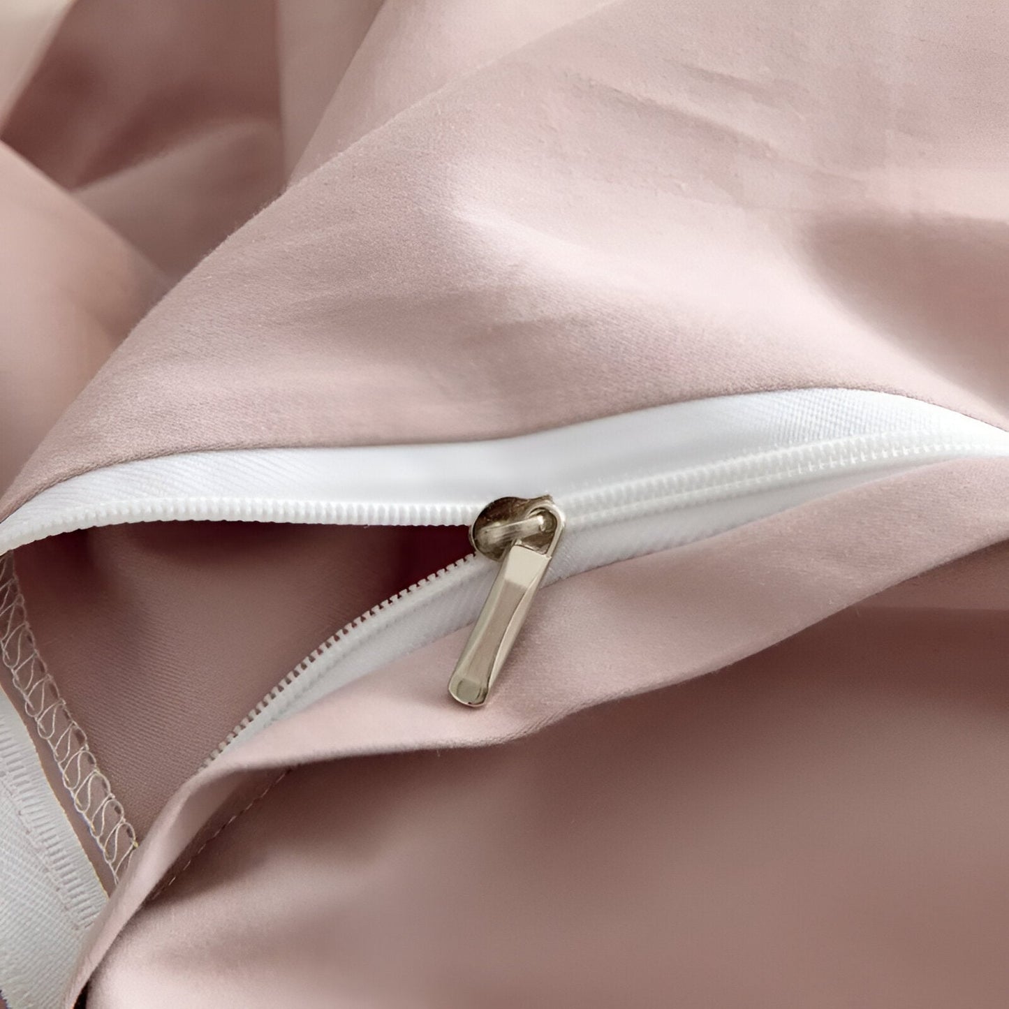 Piper Brushed Cotton Bedding Set - Close Up Of Zipper Closure - Pale Pink