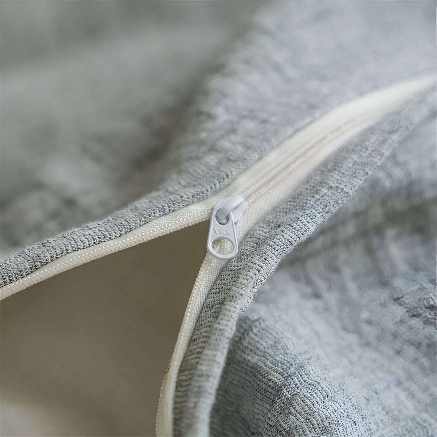 Robyn Linen Bedding Set - Close Up Of Zipper Closure - Light Gray